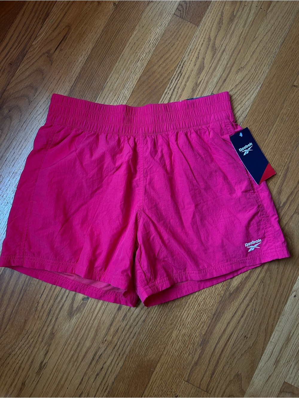 Reebok Women's Bright Pink Athletic Shorts small